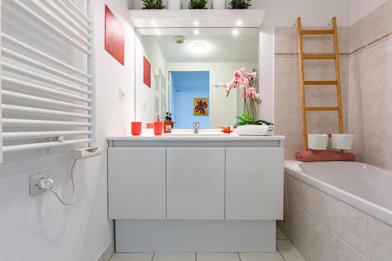 Apartment Melchior - Beau T2 Avec Terrasse Au Coeur D'euromediterranee Marseilles